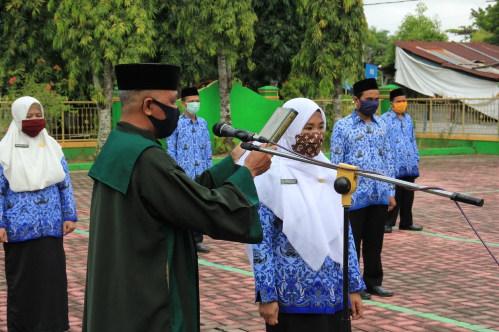 76 CPNS di Kemenag HSU Diambil Sumpah Aktual