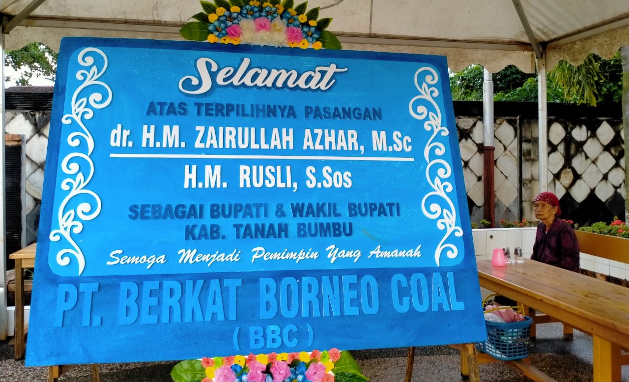 Zairullah Dapat Karangan Bunga