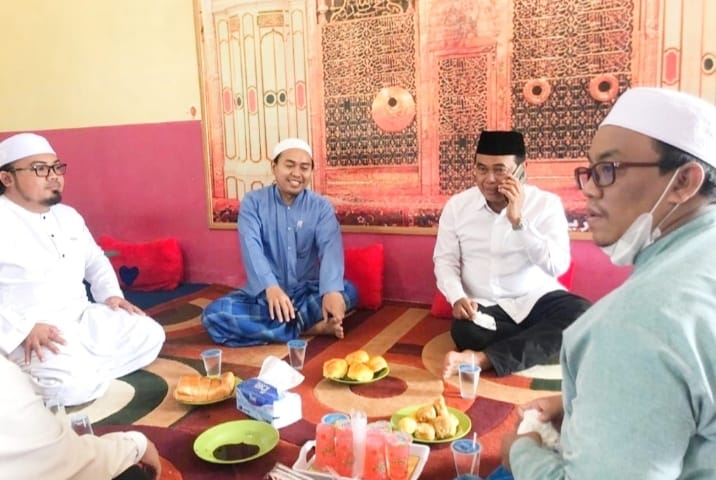 Zairullah Kunjungi Dua Ponpes, Santriwati Senang