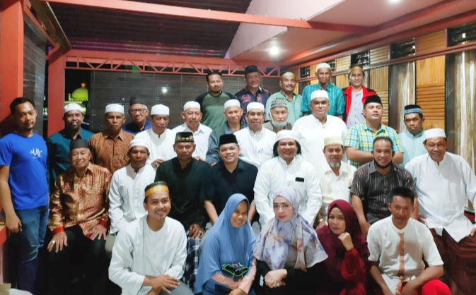 Fawahisah Didaulat Jadi Ketua Lembaga Ade Ogi Pagatan