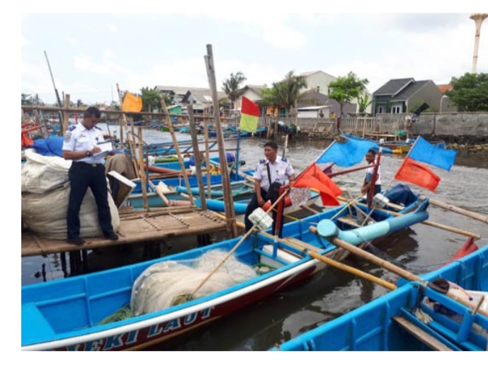 Lembaga Ade Ogi Fasilitasi Pembuatan SIUP Penampungan Ikan dan SIPI Penangkap Ikan Gratis Bagi Nelayan