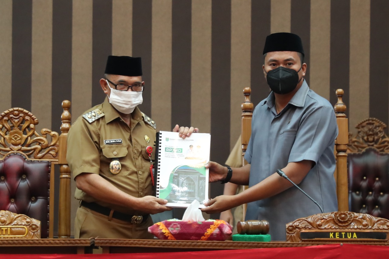Wabup Sampaikan Rencana Awal RPJMD 2021-2026 ke DPRD Tanah Bumbu