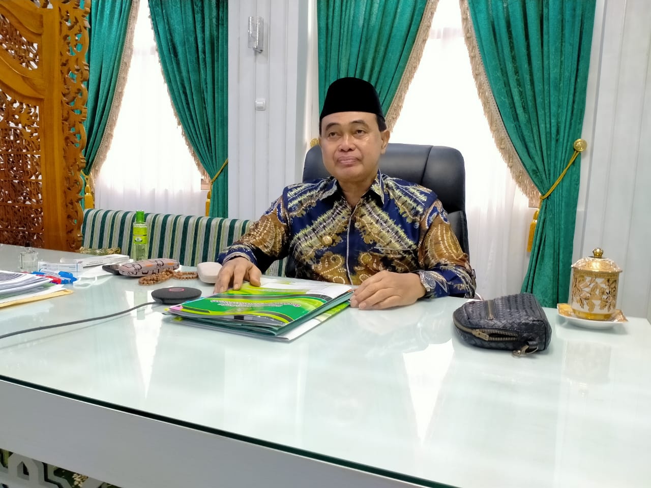 Bupati Tanah Bumbu Zairullah Lagi Berduka