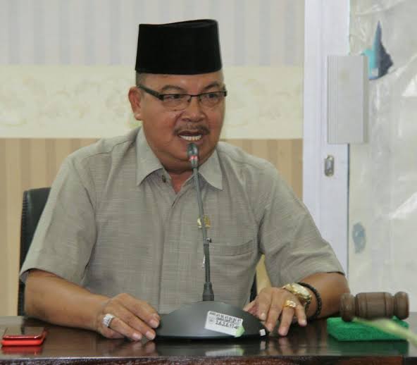 H.UPI : Kita Semua Merasa Bangga, Pak Presiden Memakai Kain Tenun Pagatan