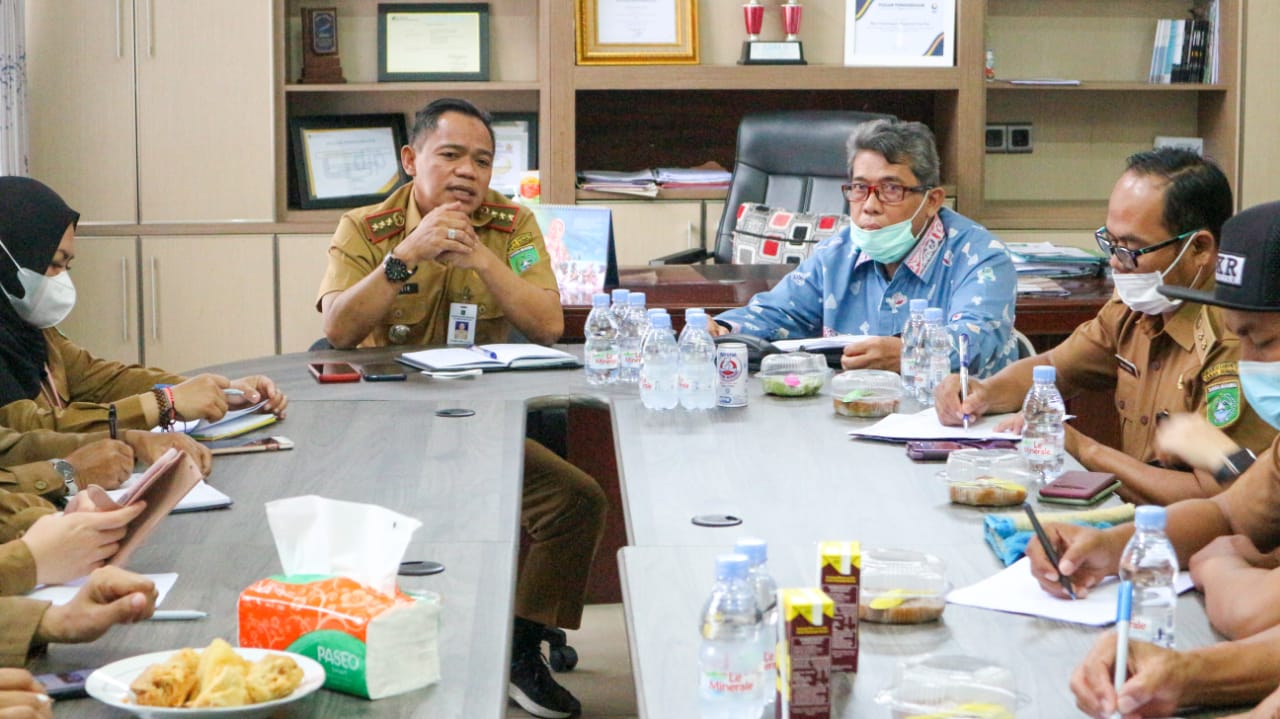 Cegah Menyebaran Covid-19, Dinas PMD Rakor dengan Seluruh Camat