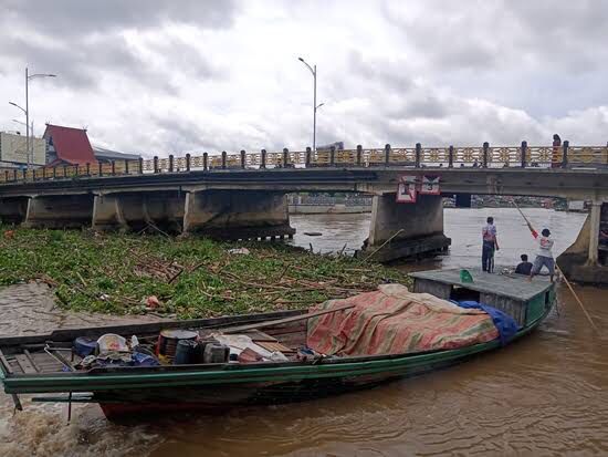 Astaga Sungai Martapura Kekurangan Oksigen, ini Dampaknya dan Penyebabnya