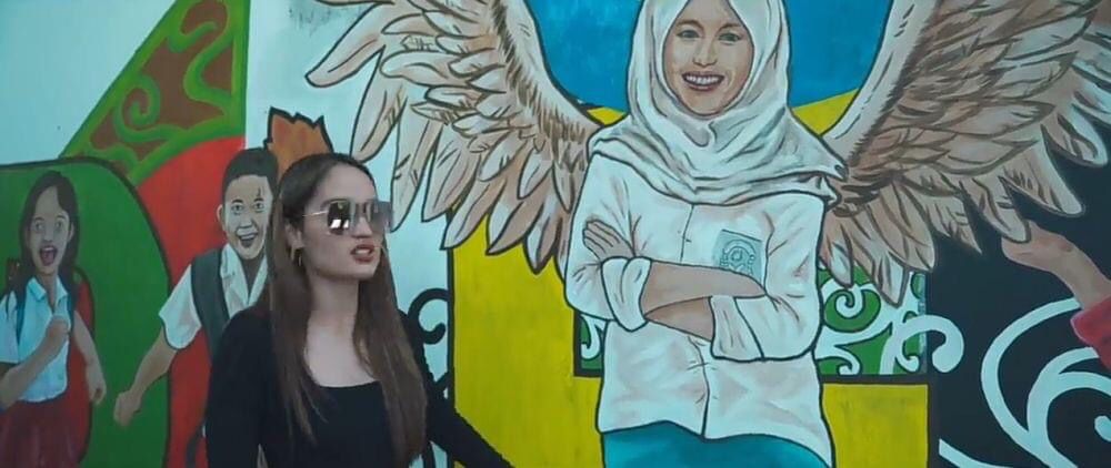 Bukan Tabu, Mural Hiasi Dinding Kelas di Sekolah Milik Cinta Laura