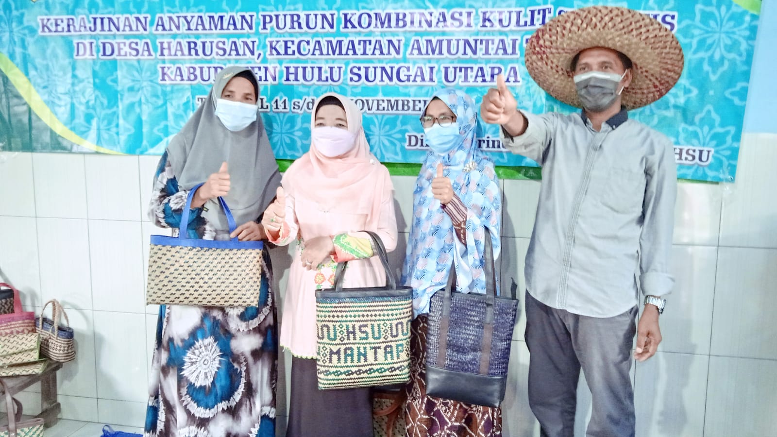 Para Pengrajin Diminta Tidak Berhenti Berinovasi