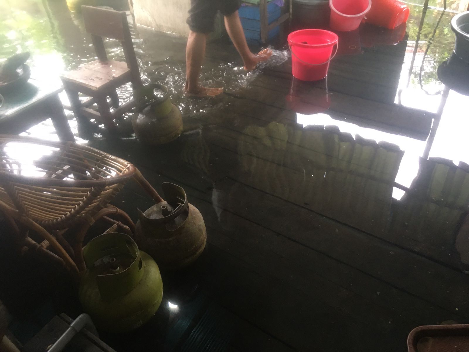Paska Hujan Ekstrem Dinihari, Permukiman di Banjarmasin yang Terendam Semakin Meluas dan Tinggi