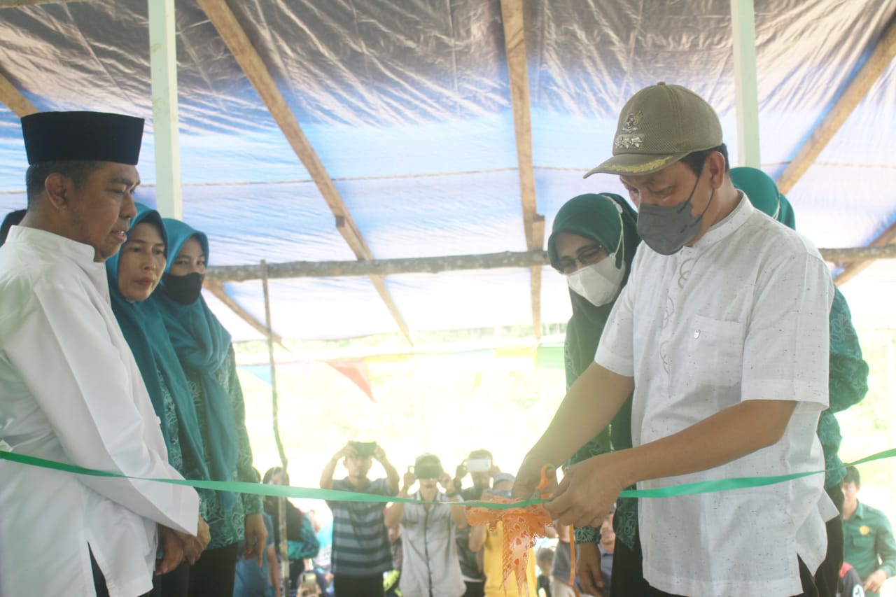 Mewakili Bupati Zairullah, Joni Resmikan Mushola Nur Azhar