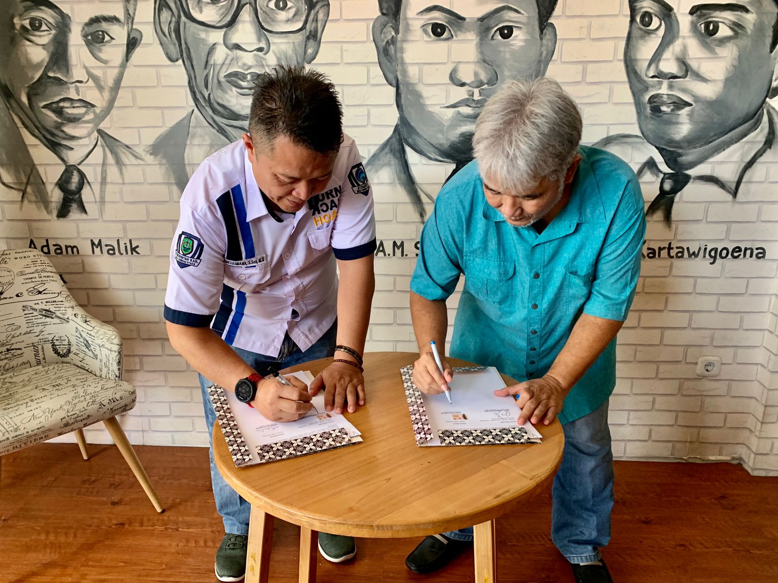 Diskominfo HSU – LKBN Antara Biro Kalsel Tandatangani Kontrak Kerja Sama 2022