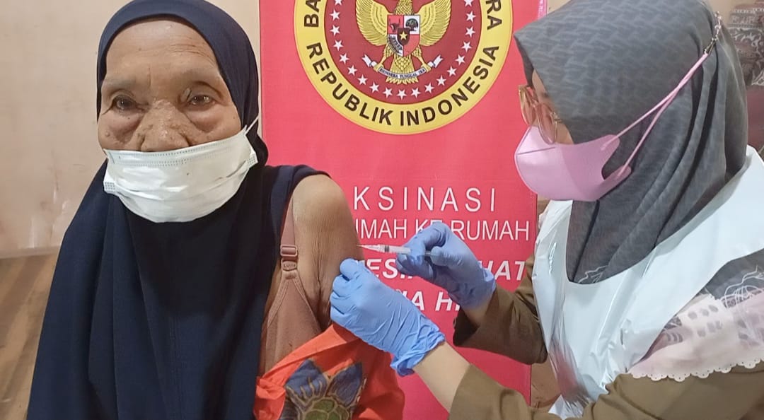 Warga Pelosok Antusias Ikuti Vaksin BIN Kalsel