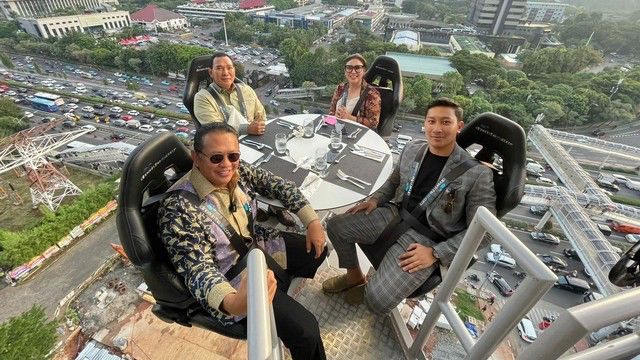 Wouw, Ngopi in The Sky Jakarta Ini Antreannya Lima Ribu Orang, di Yogya Justru Ditutup