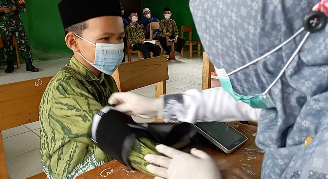 Vaksinasi pelajar BIN Kalsel di Pondok Pesantren Ummul Qura’