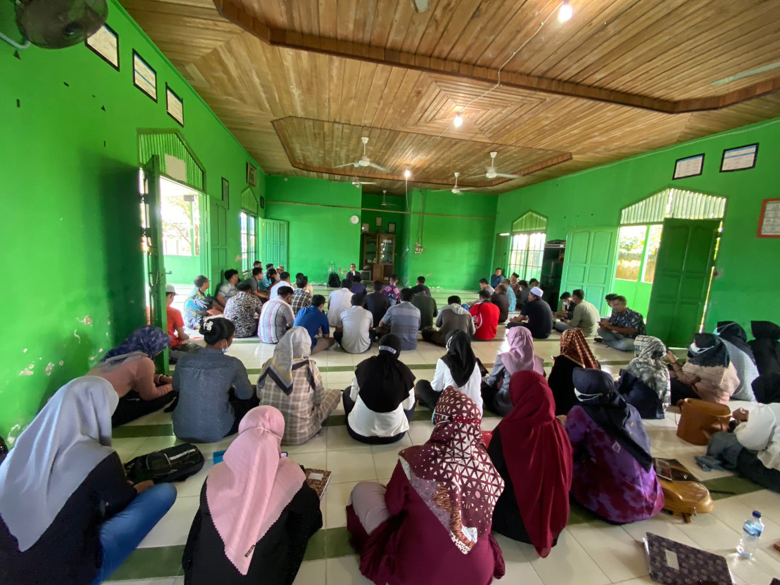 Aparatur Desa Kuliah dengan Pengajar Dosen STIA Bina Banua