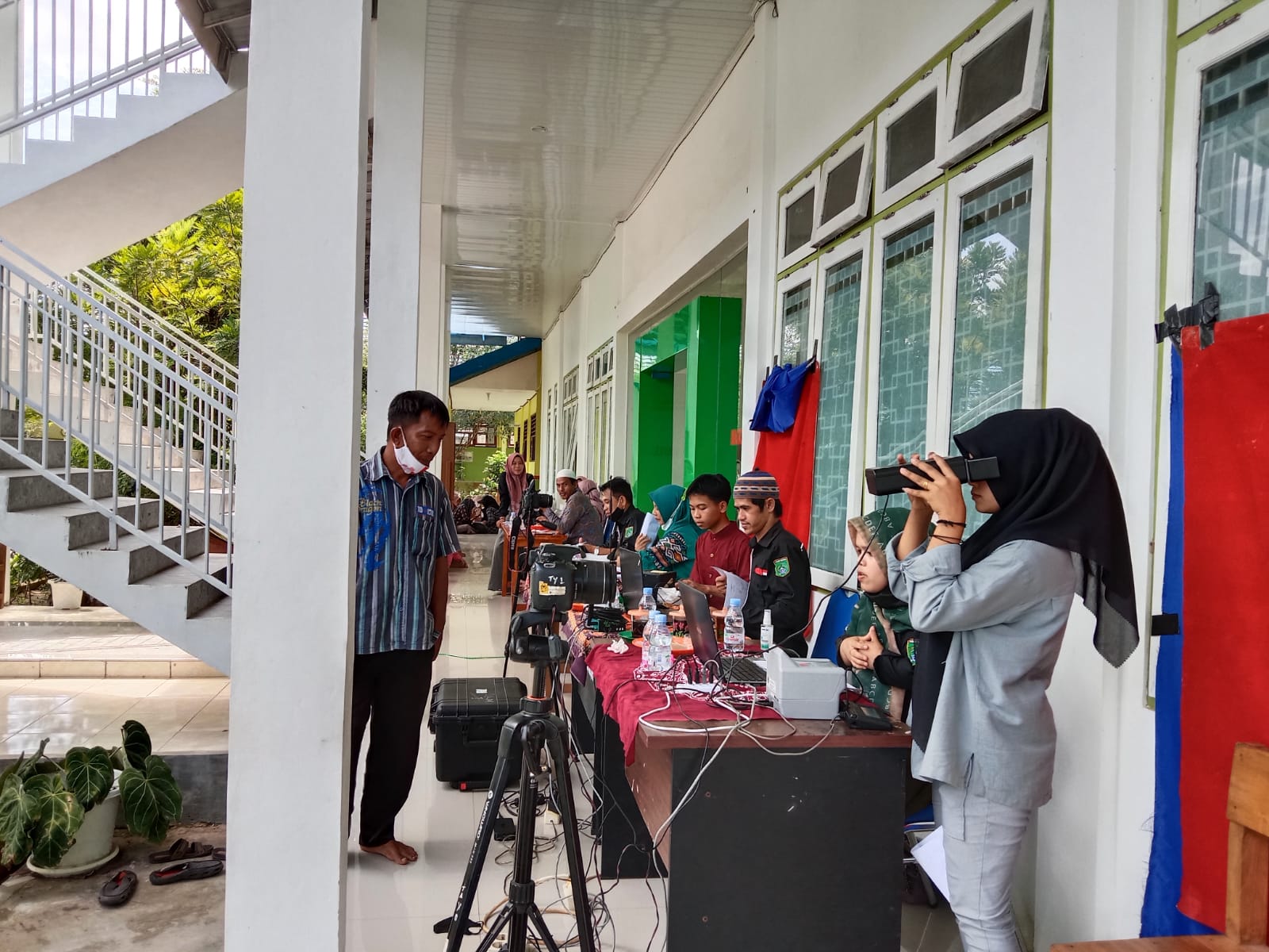 Perekaman e-KTP Pelajar Berlanjut, Giliran SMAN 1 Angsana Dikunjungi Dukcapil