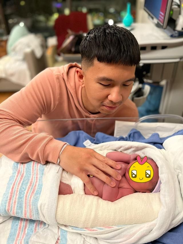 Lahir di Los Angeles Baby Izz Putra Nikita Willy, tanpa Endorse?
