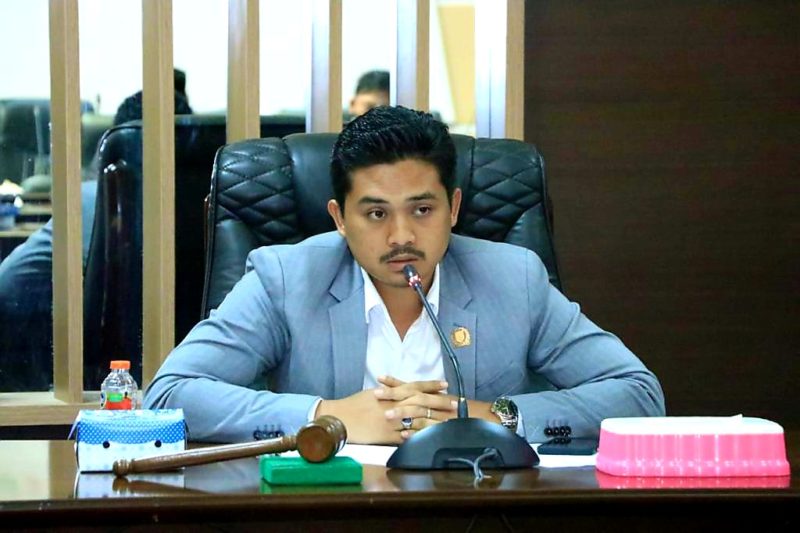 Ketua Komisi III DPRD Tanbu Sidak Jalan Rusak Kabupaten