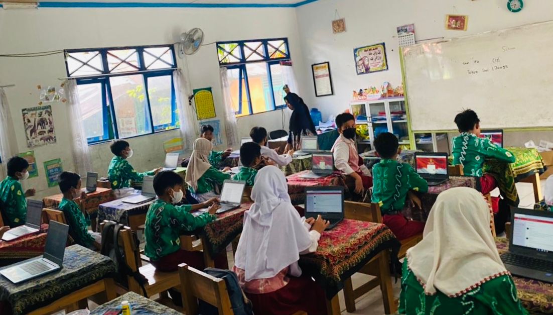 Alhamdulillah Lancar: Pelaksanaan Ujian Berbasis Komputer di SDN Banjarmasin