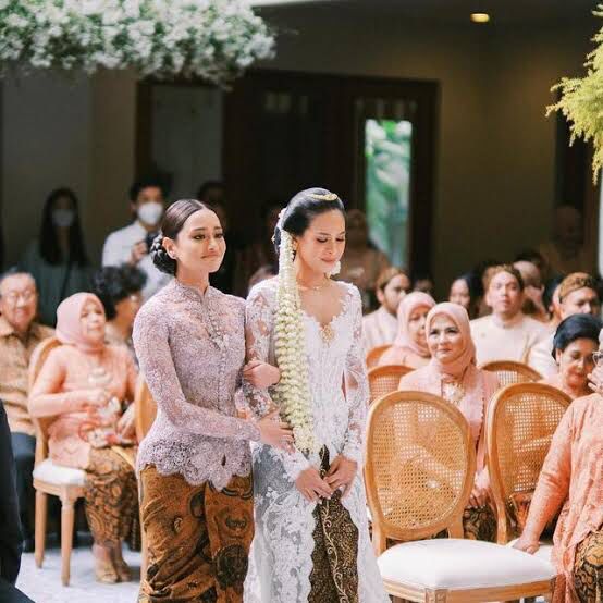 Pernikahan Ala Maudy Ayunda Jadi Trending: Sat Set Sat Set Jadi! Ini Artinya