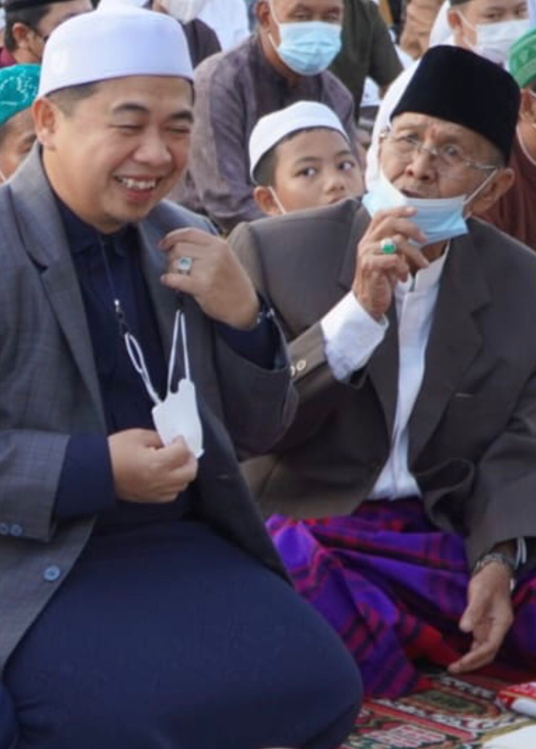 Saat Walikota Satu Jamaah dengan Mantan Walikota Banjarmasin, Ini Momennya