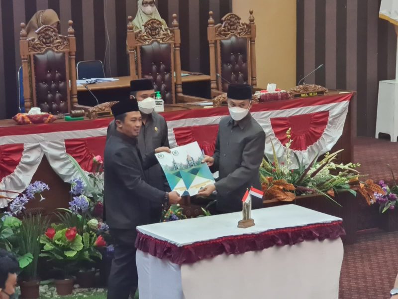 Fraksi DPRD Tanbu Setujui Dua Raperda