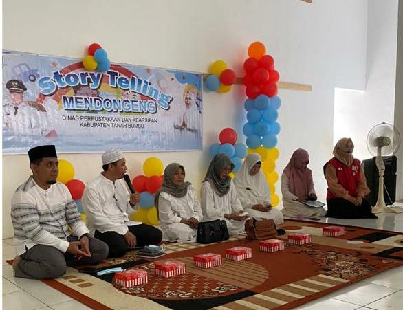 Dispersip Tanah Bumbu Gelar Storytelling di Desa Sukadamai