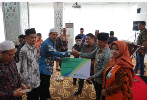 Seribu Guru Mengaji Dapat Perlindungan Jaminan Sosial Ketenagakerjaan