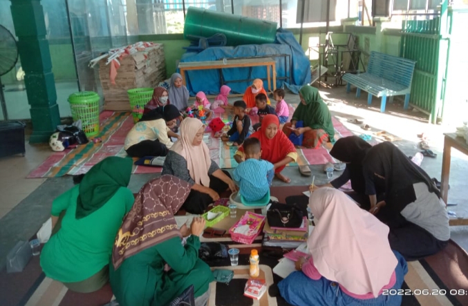 61 Anak Ikuti Kegiatan Posyandu Mawar Merah