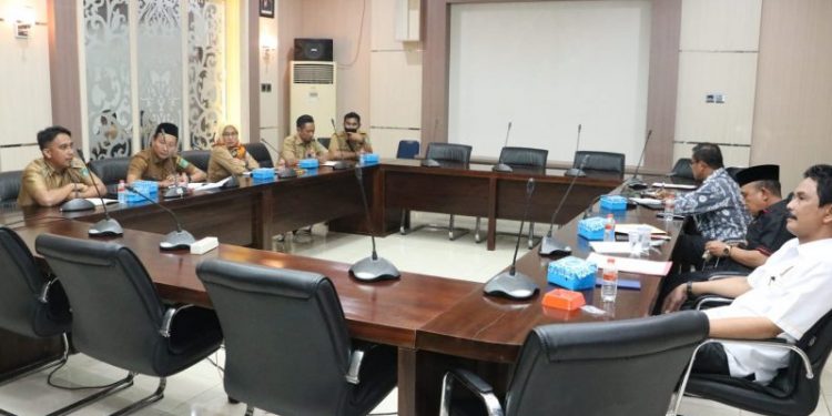 Rapat Komisi II DPRD Bersama Dinas Ketahanan Pangan dan Pertanian