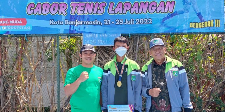 Muhammad Ragil dari Tanah Bumbu, Juara Satu Tenis Lapangan POPDA Kalsel