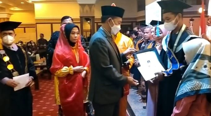 Lulusan STMIK Indonesia Banjarmasin Harus Menjadi Leader di Masyakarat