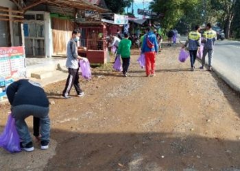 ASN Tanbu Gelar Bersih Lingkungan Peringati HUT ke-72 Kalimantan Selatan