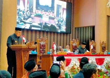 Bupati Zairullah Menangis Saat Rapat Paripurna, Ada Apa?