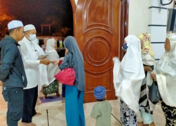 Mengintip Jemaah Darul Azhar Nurrasalam Subuh Jumat, Dipadati Ibu-ibu dan Tukang Becak