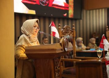 Bupati Tanah Bumbu Sampaikan 3 Buah Raperda