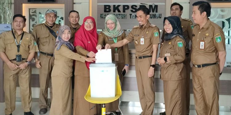 BKPSDM Tanan Bumbu Musnahkan 3.576 Arsip Inaktif Periode 2011-2015