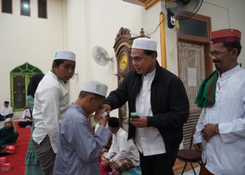 Bupati Zairullah Serahkan Santunan Anak Yatim Piatu