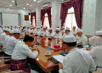 Camat Diminta untuk Memantau Perkembangan Satu Desa Satu Masjid.