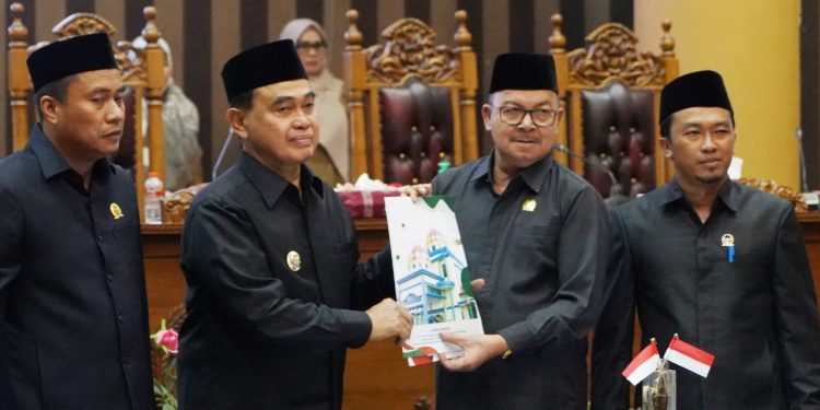 DPRD Tanah Bumbu Setujui Raperda Pembentukan Desa Dijadikan Perda