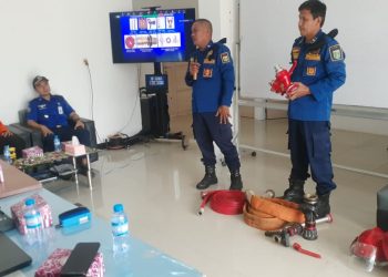 Dinas Satpol PP dan Damkar Latih Pegawai PT Sucopindo Penanggulangan Keadaan Darurat di Lingkungan Kantor