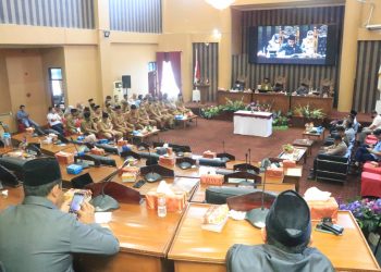 Fraksi DPRD Tanbu Sampaikan Pemandangan Umum RAPBD 2023
