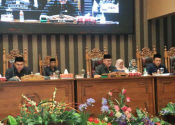 DPRD Tanah Bumbu Berikan Jawaban Atas Pendapat Bupati Terhadap Dua Raperda Inisiatif Dewan