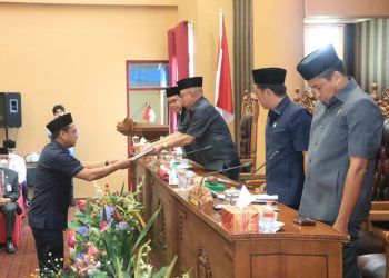 DPRD Tanbu Sampaikan Dua Raperda 