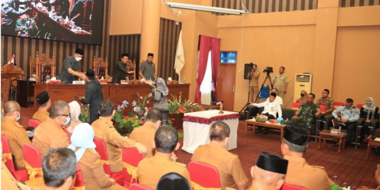 DPRD Sampaikan Dua Raperda Inisiatif Dewan