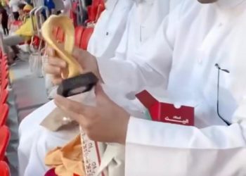 Viral Unboxing Suvenir Piala Dunia Qatar, Isinya Mewah Bingitz