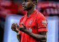 Dijuluki Sang Dermawan Lapangan Hijau, Sadio Mane Tak Ikuti Gaya Messi atau Ronaldo