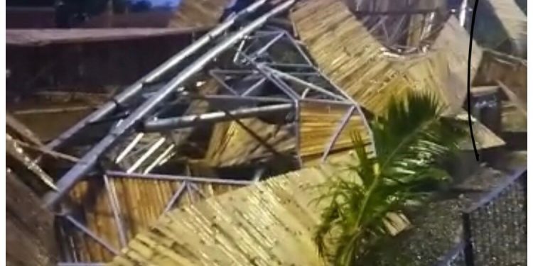 Maskot Kampung Ketupat Banjarmasin Roboh Didera Angin Kencang