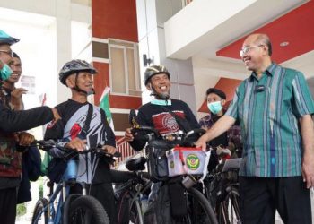 Peserta Istimewa, Palangka-Solo Kayuh Sepeda Hadiri Muktamar Muhammadiyah