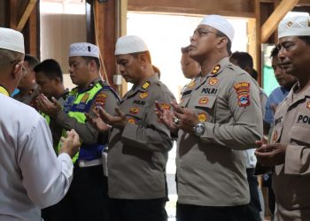 Kapolres Tanah Bumbu dan Jajarannya Sholat Ghaib, untuk Korban Gempa Cianjur